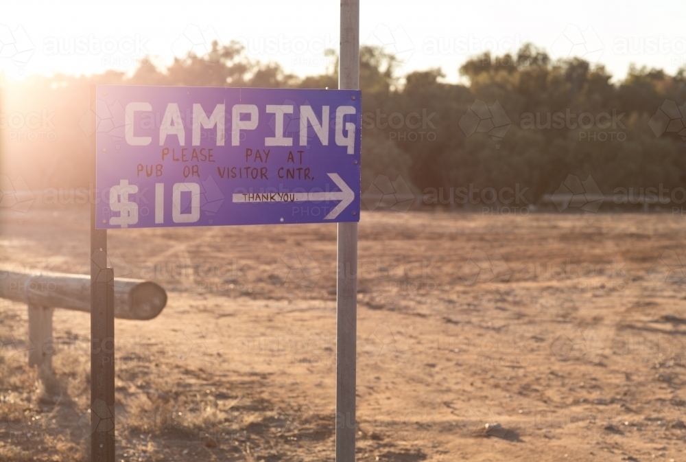 $10 camping sign at campground - Australian Stock Image