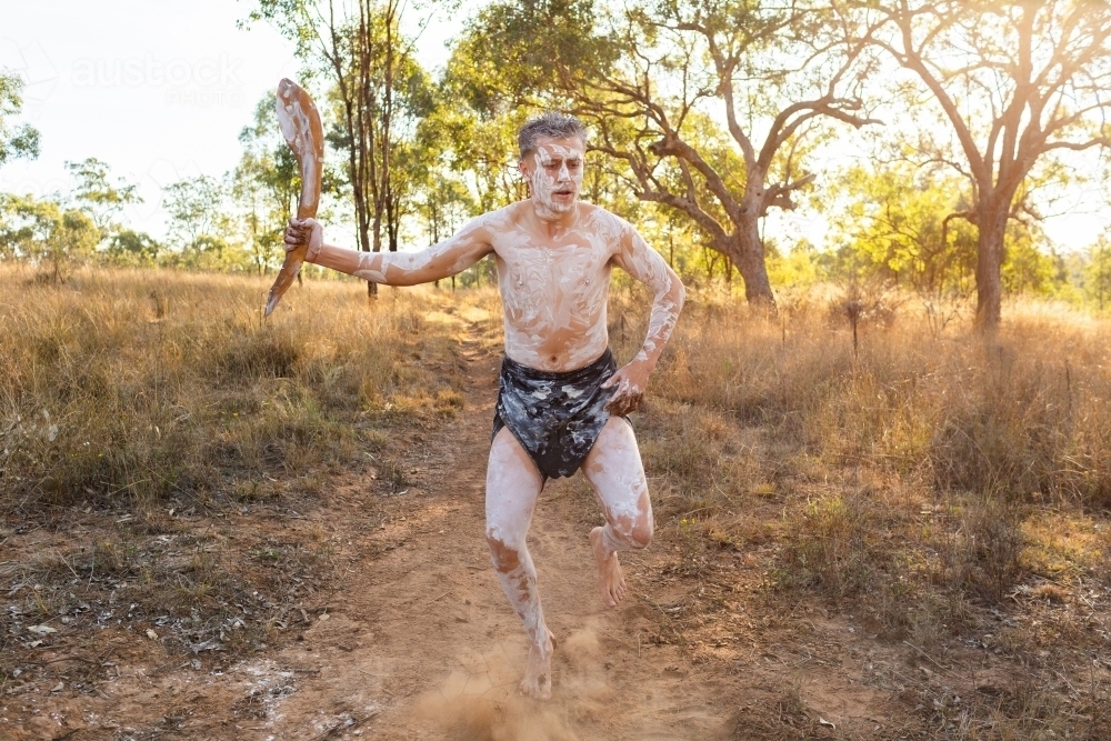 Aboriginal australian traditional dance on country with body paint - Australian Stock Image