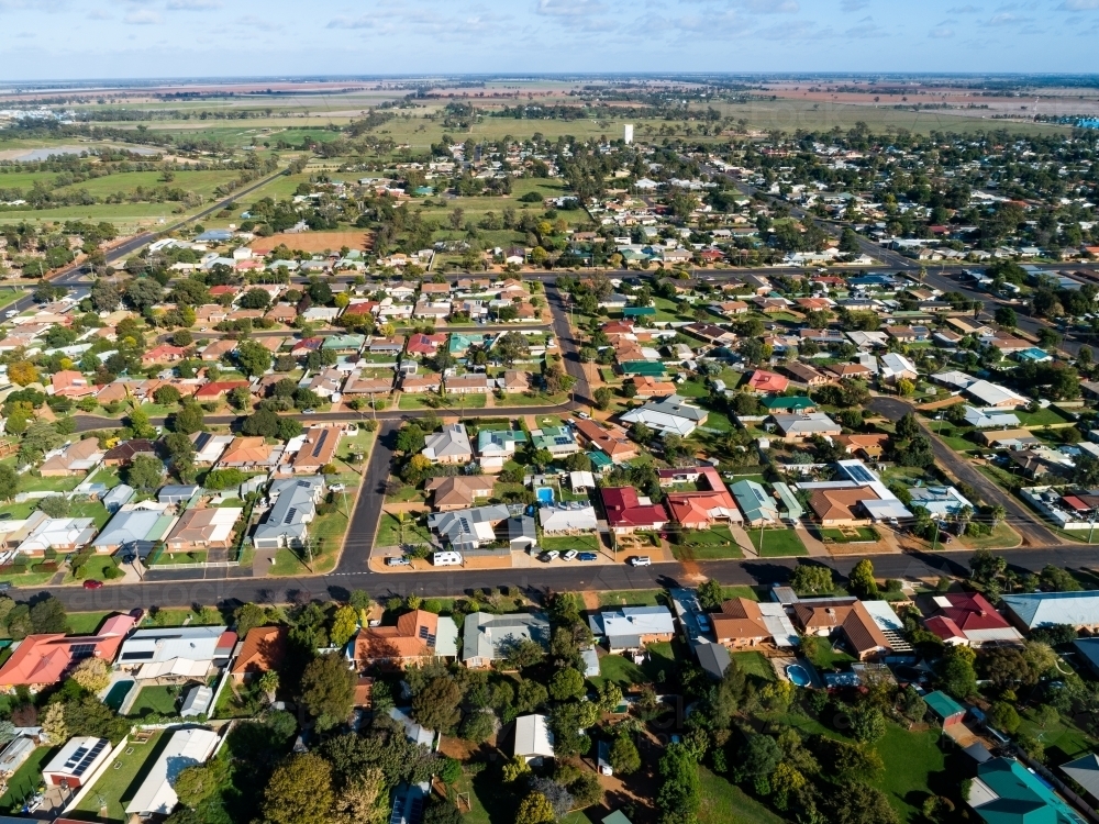 aerial-view-of-streets-and-houses-in-rural-country-town-in-nsw-australia-austockphoto-000159272.jpg