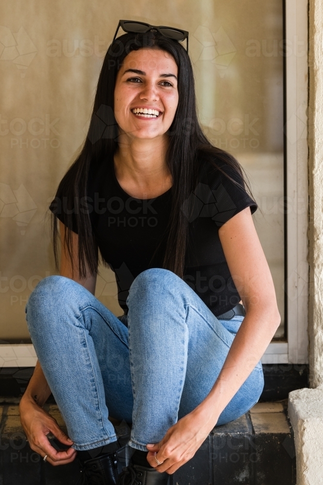 casual indigenous australian woman - Australian Stock Image