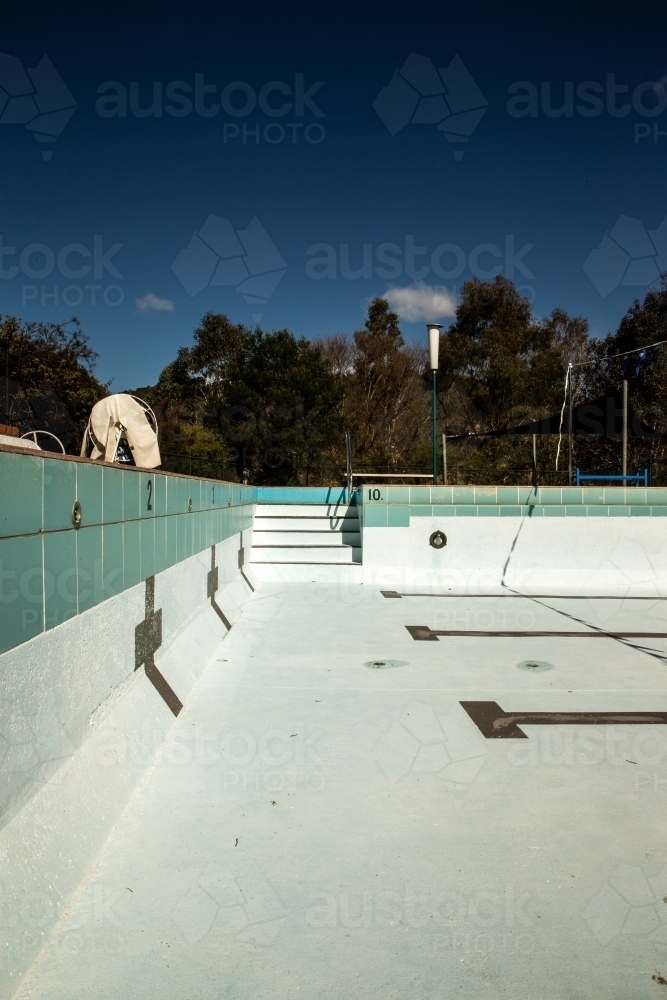 Edge of empty swimming pool - Australian Stock Image