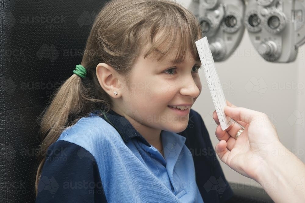 eye test, reading the chart - Australian Stock Image