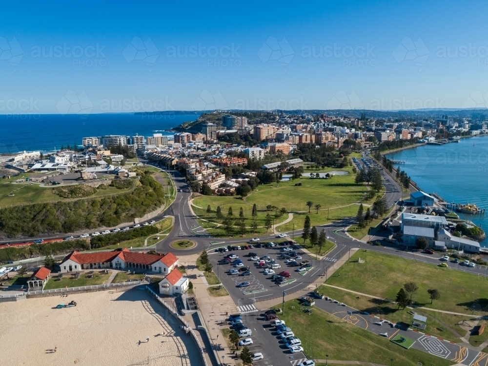 Foreshore park, carpark and roundabout at Nobbys in Newcastle seen from the air - Australian Stock Image