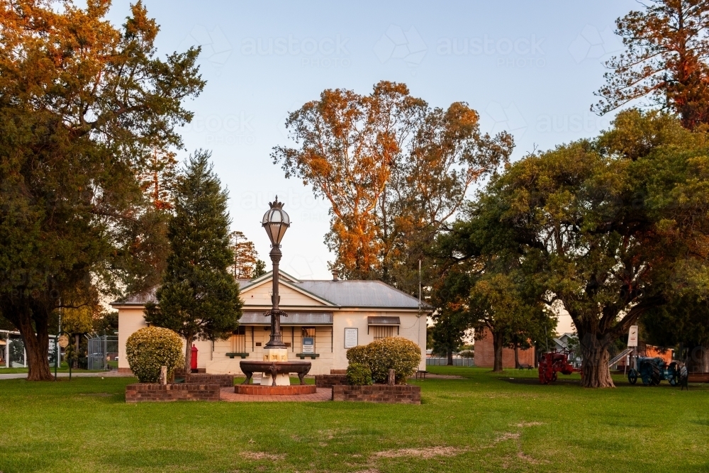 Image of Historic fountain and building in Burdekin Park in Singleton ...