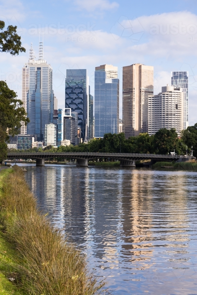 Morning view towards the Melbourne CBD along the Yarra River adjacent to the Royal Botanic Gardens - Australian Stock Image