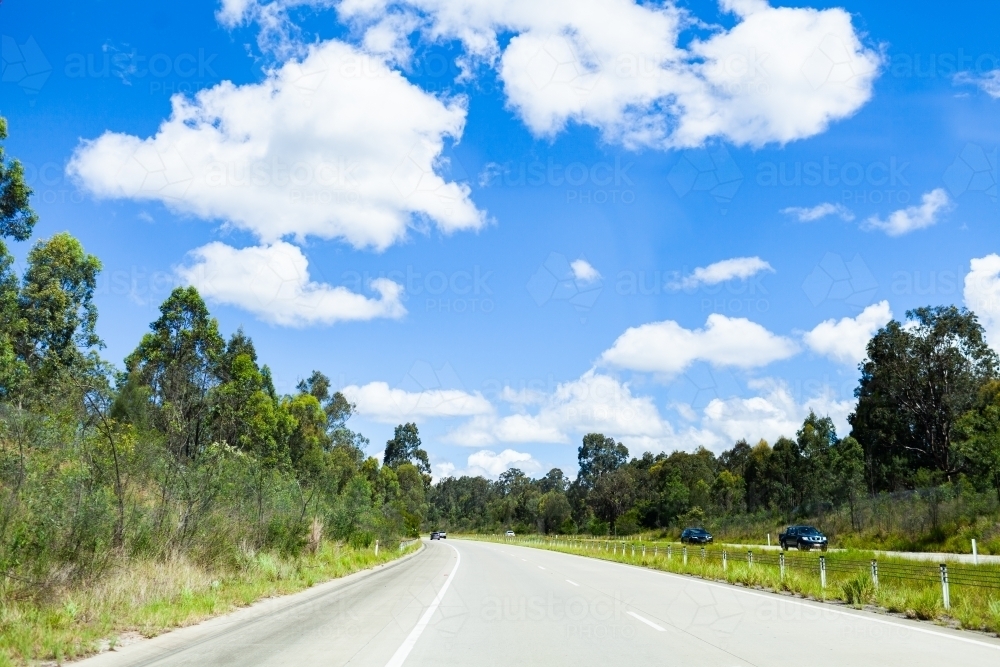 New England highway in bright sunlight - Australian Stock Image