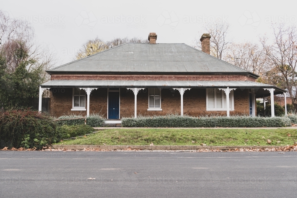 Old rural victorian home with veranda - Australian Stock Image