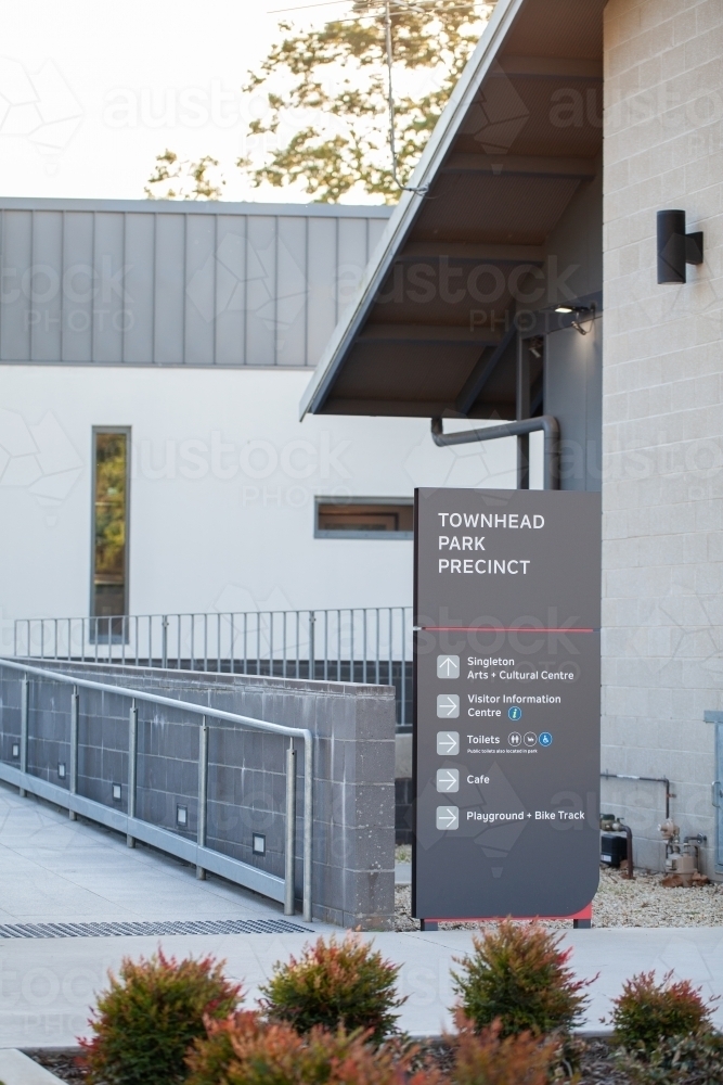 Sign to Singleton Information Centre and singleton arts and cultural centre - Australian Stock Image