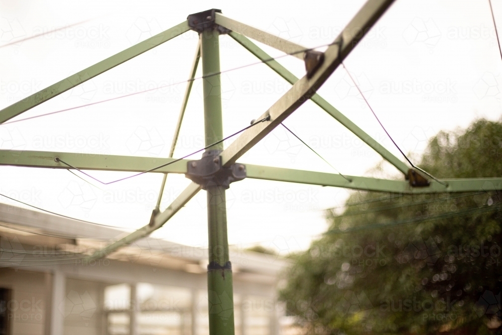 Spinning clothes line in backyard - Australian Stock Image