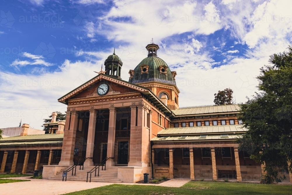 The historic Bathurst Courthouse built in 1880 - Australian Stock Image