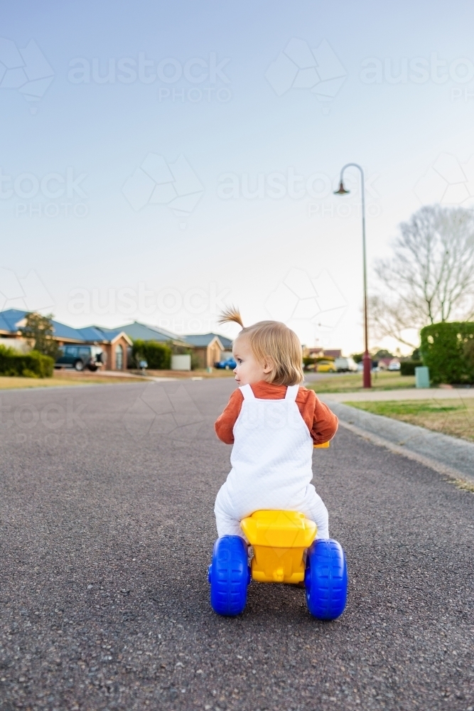 Dune buggy sales ride on tricycle