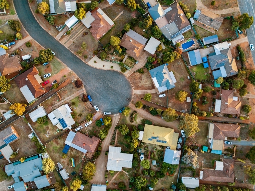 Town houses in coolamon at the end of a cul-de-sac from above - Australian Stock Image