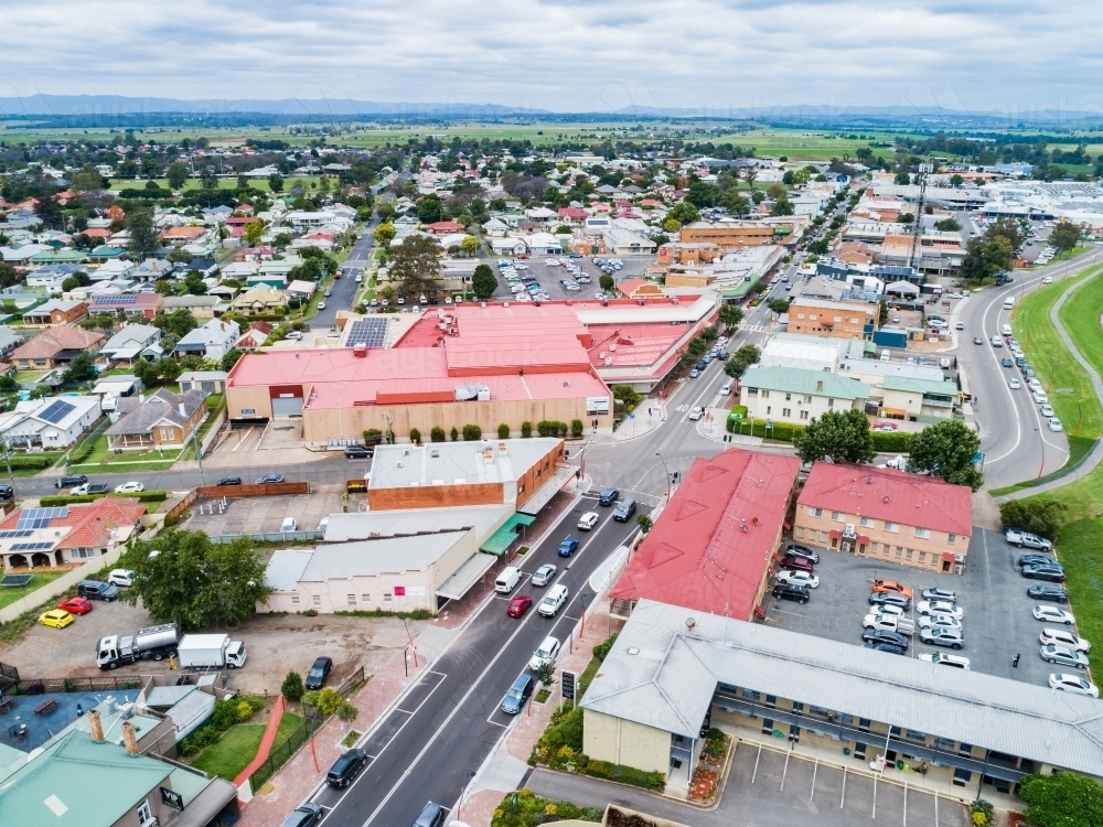 Traffic driving down John Street Singleton in the Hunter Valley - Australian Stock Image