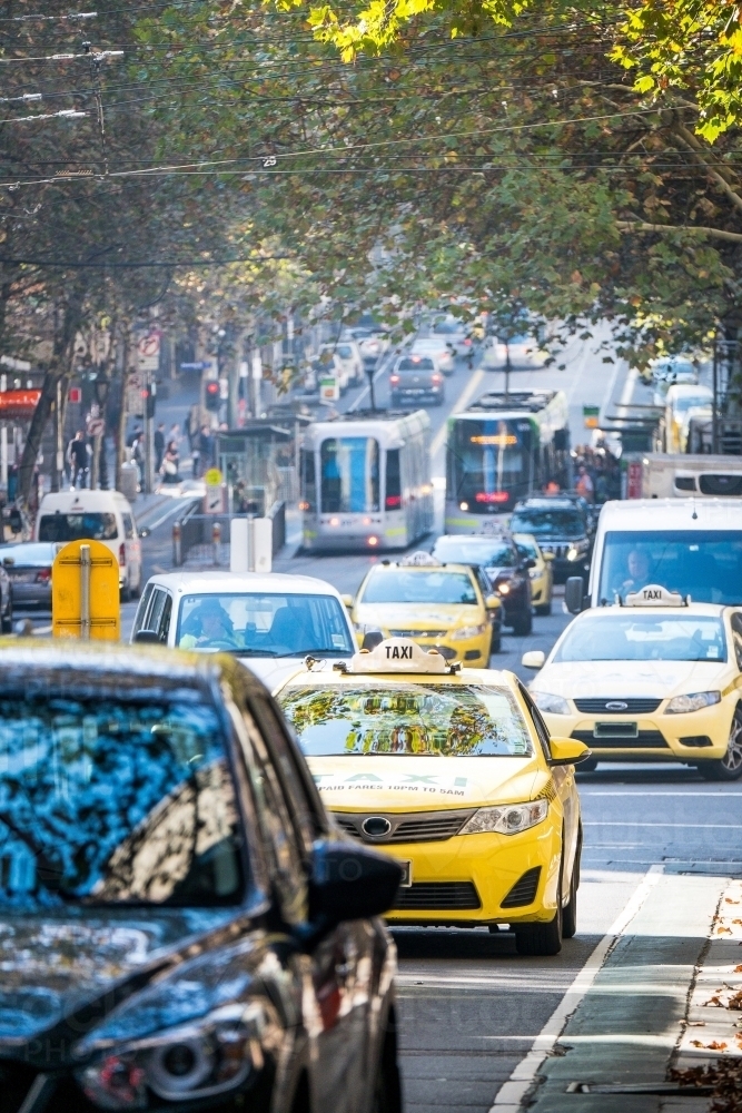 Traffic scene in Melbourne (centre of the road turn) - Australian Stock Image