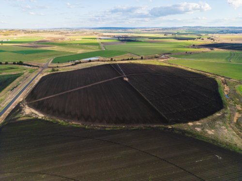An aerial view of a center-pivot irrigation field in south east Queensland. - Australian Stock Image