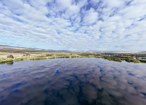 Dunrobin Bridge views of Meadowbank Lake and River Derwent on a cool summer's morning near Ouse - Australian Stock Image