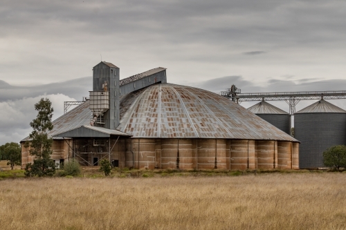 Grain silos in unusual circular formation in rural NSW - Australian Stock Image