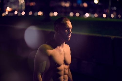 Man fitness training in urban setting - Australian Stock Image
