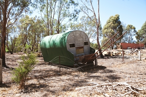 Old cart left behind to fall apart in remote bushland - Australian Stock Image