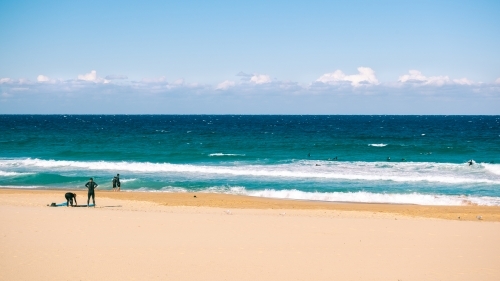 Surfers getting ready at Maroubra Beach